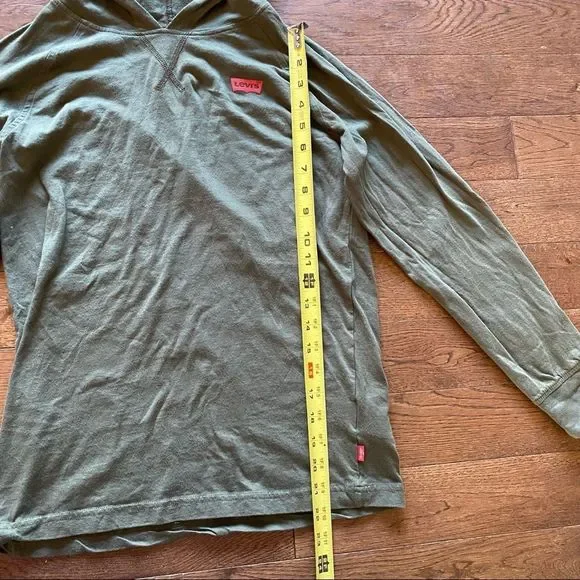 Levi’s Shirt - Picture 8 of 9